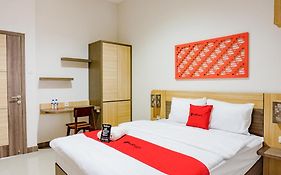 Reddoorz Near Jogja City Mall 4